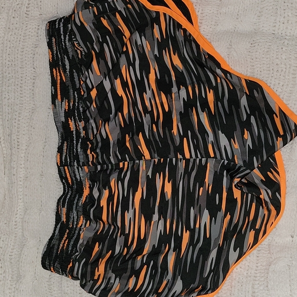 Nike Dri fit Running - Picture 3 of 3